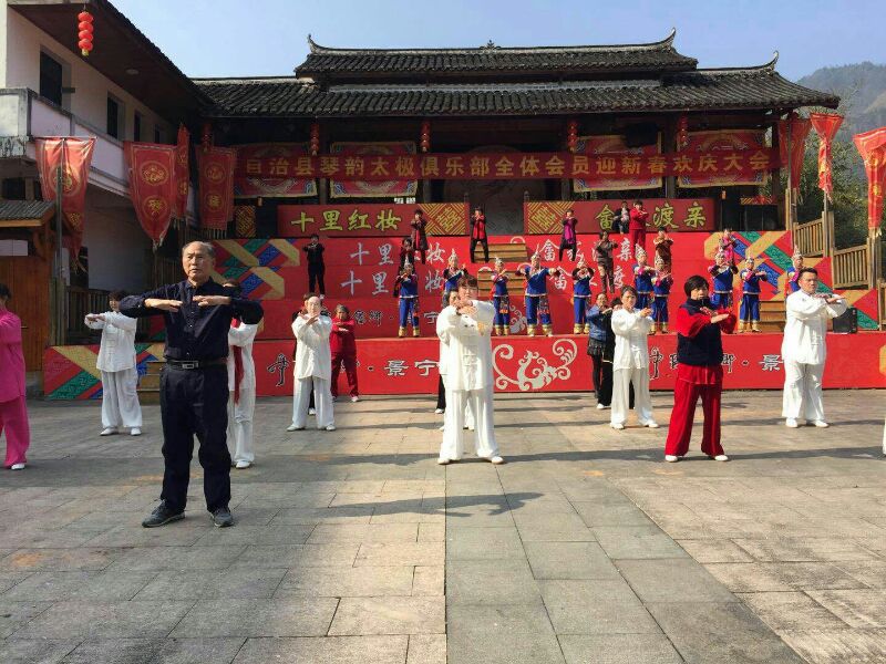 D:\u7528户目录Pictures\u666f7网.jpg